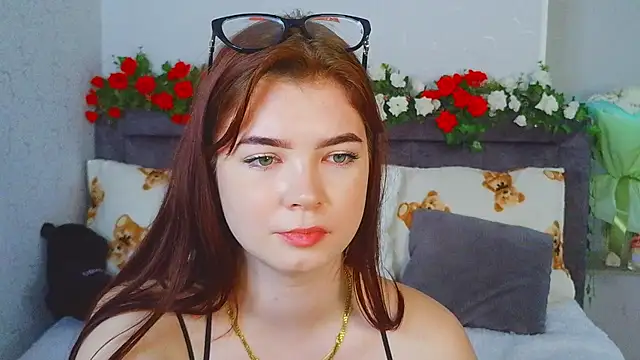 MelissaMay__ live room snapshot on Stripchat