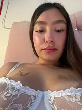 Miakittyyy captura de la sala en vivo en Stripchat