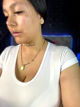 Miia__Taylor live room snapshot on Stripchat