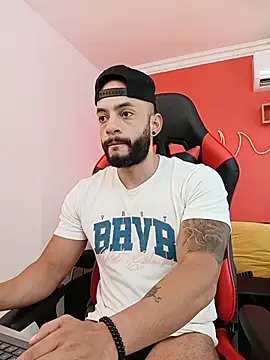 Mike_savage3 captura de la sala en vivo en Stripchat