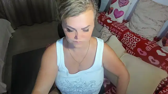 MildMature captura de la sala en vivo en Stripchat