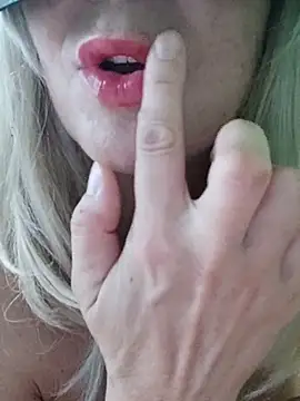 Milfporcona captura de la sala en vivo en Stripchat