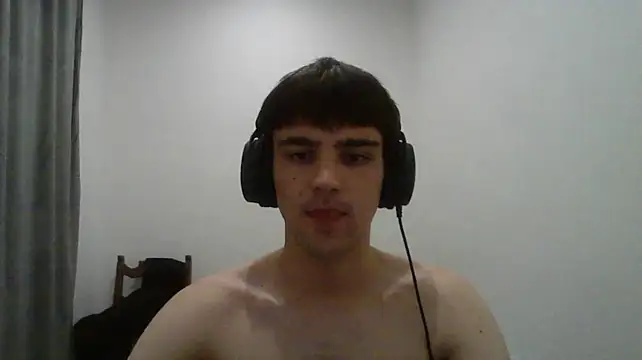 Milocki_g captura de la sala en vivo en Stripchat