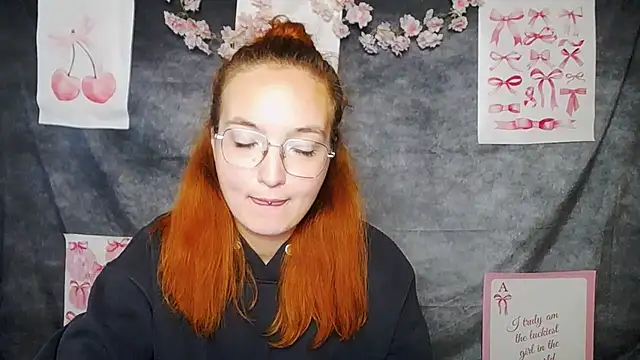 MissAriaa снимок онлайн-комнаты на Stripchat