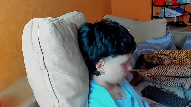 MissKetrin captura da sala ao vivo na Stripchat