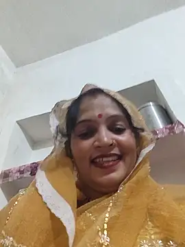 Mohni_love Momentaufnahme des Live-Raums auf Stripchat