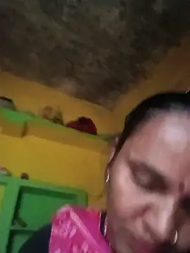 Muskan44s captura de la sala en vivo en Stripchat