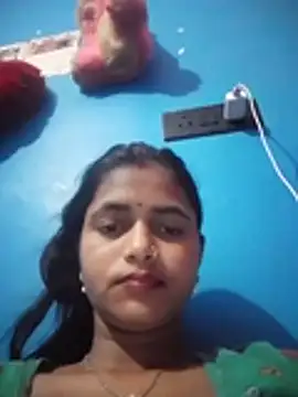 Muskannjii live room snapshot on Stripchat