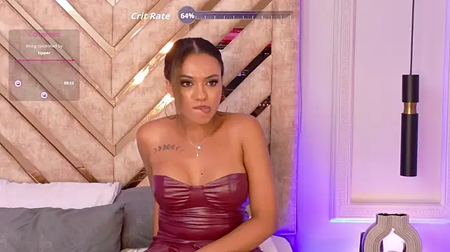Nahomi_King live room snapshot on Stripchat
