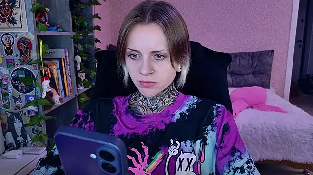 NaniMoore Momentaufnahme des Live-Raums auf Stripchat