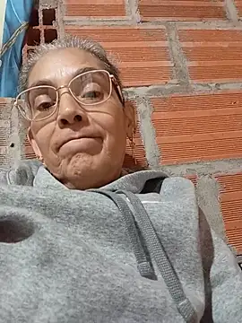 NanitaFun momentopname van live room op Stripchat