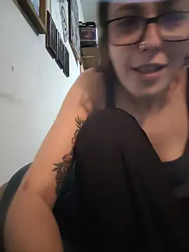 NeedyNina live room snapshot on Stripchat