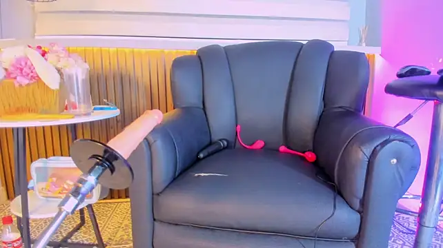 Nemesisx__ captura de la sala en vivo en Stripchat