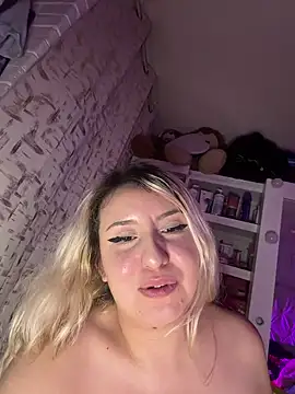NibiruNairobi69 momentopname van live room op Stripchat