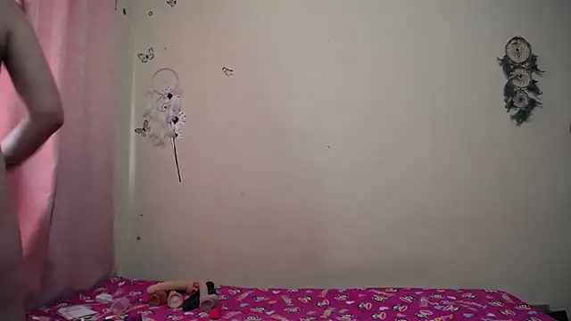 Nicolle-sky captura de la sala en vivo en Stripchat