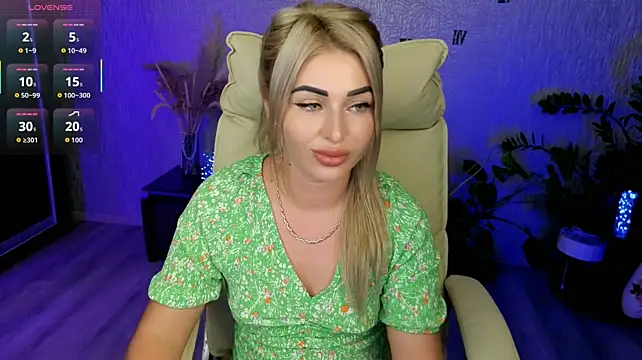 NikaSkyLove Momentaufnahme des Live-Raums auf Stripchat