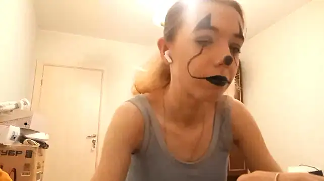 NikiMazzo captura da sala ao vivo na Stripchat