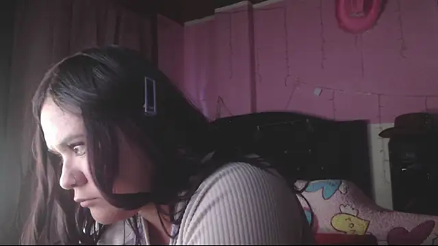 NikkiRous_ captura de la sala en vivo en Stripchat