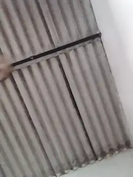 Ninibella Momentaufnahme des Live-Raums auf Stripchat