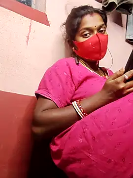 Nisha_boudi26 live room snapshot on Stripchat