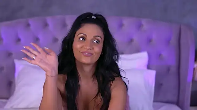 NovaDiamond Momentaufnahme des Live-Raums auf Stripchat