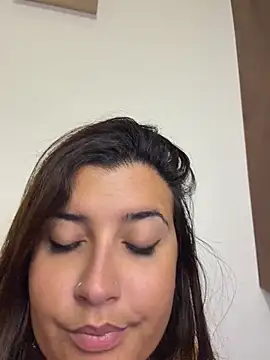 Novababy18 captura de la sala en vivo en Stripchat