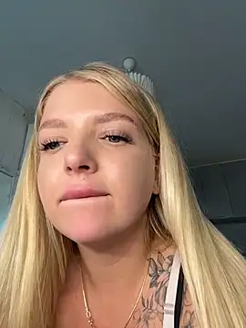 OdriOlsens Momentaufnahme des Live-Raums auf Stripchat