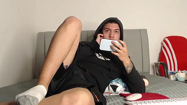 Owenn__blueee снимок онлайн-комнаты на Stripchat