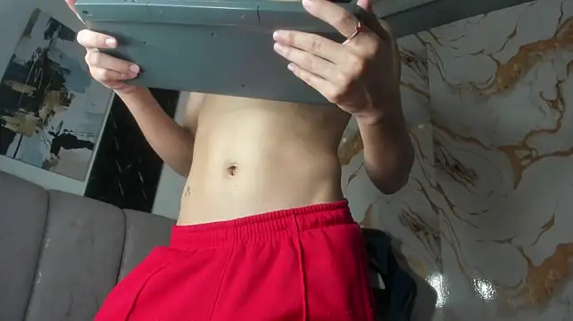 PEACH_FEM captura de la sala en vivo en Stripchat
