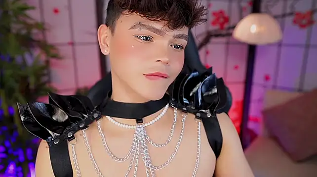 PRINCE_STEV live room snapshot on Stripchat