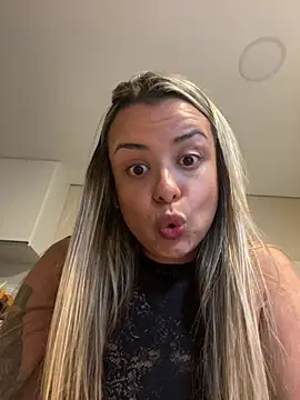 Patyyyy Momentaufnahme des Live-Raums auf Stripchat