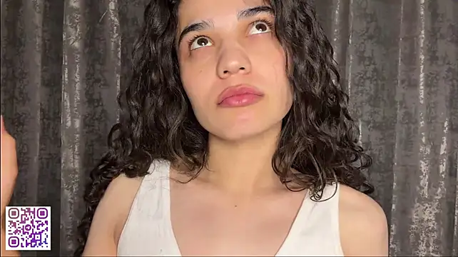 PaulaPope live room snapshot on Stripchat