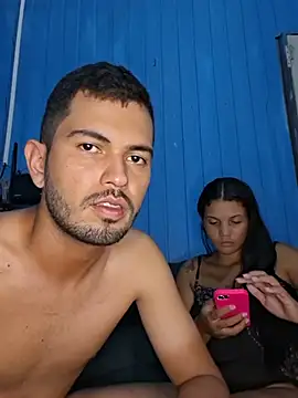 PecadoEmDoseDuplaBR live room snapshot on Stripchat