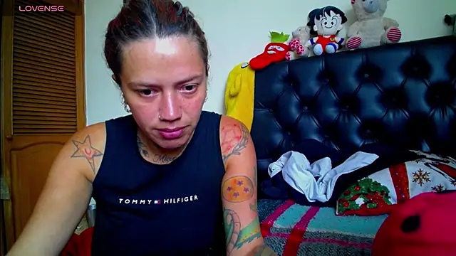 PhiliaShekinah1 Momentaufnahme des Live-Raums auf Stripchat