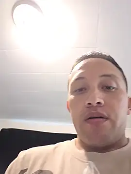 Pisthool live room snapshot on Stripchat