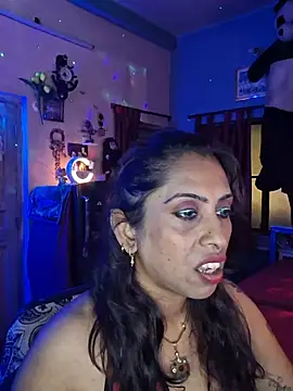 Poisonou5 Momentaufnahme des Live-Raums auf Stripchat
