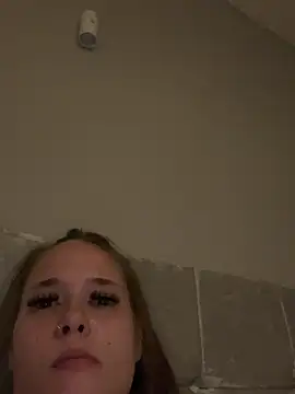 Poppylooloo Momentaufnahme des Live-Raums auf Stripchat