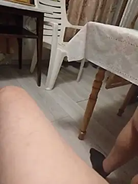 Prom1985 Momentaufnahme des Live-Raums auf Stripchat