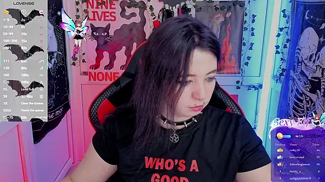 PurpleRune live room snapshot on Stripchat