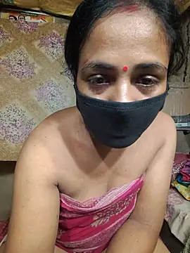 Pyari_sony91 live room snapshot on Stripchat