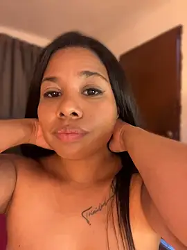 Rashell1_Queen Momentaufnahme des Live-Raums auf Stripchat