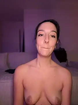 RealJuliette captura de la sala en vivo en Stripchat