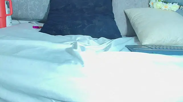 Real_virgin_Pussy momentopname van live room op Stripchat