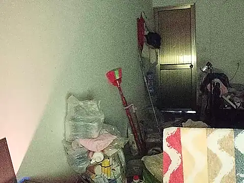 RebelAura live room snapshot on Stripchat