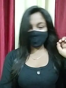 RedRose-1 live room snapshot on Stripchat