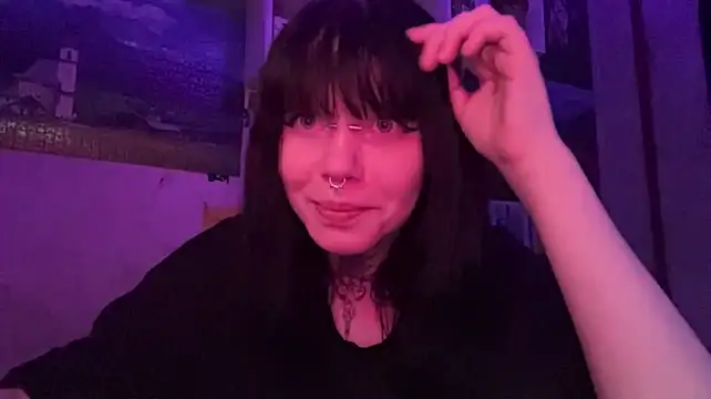 RevivedSop Momentaufnahme des Live-Raums auf Stripchat