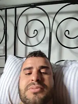 Ricardosafadocassdo momentopname van live room op Stripchat