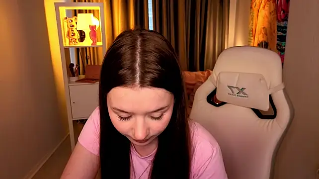 RileyBloomss momentopname van live room op Stripchat