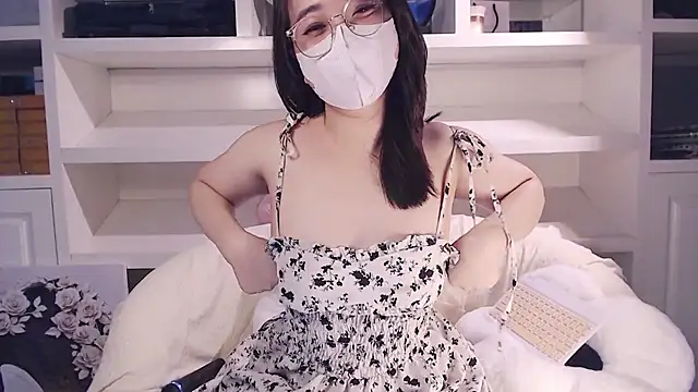 Rinasaki Momentaufnahme des Live-Raums auf Stripchat