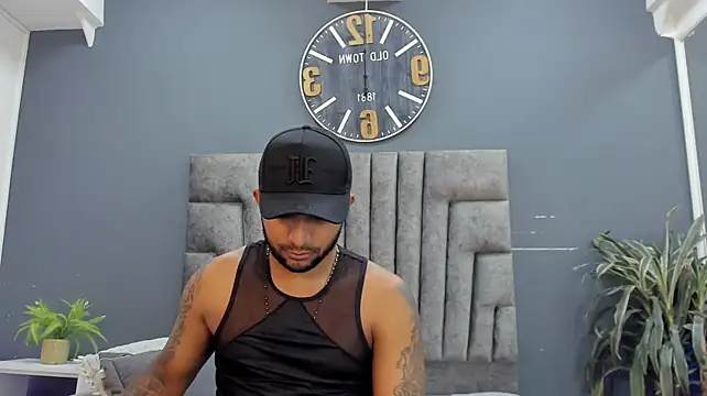 Robin_Rief captura de la sala en vivo en Stripchat